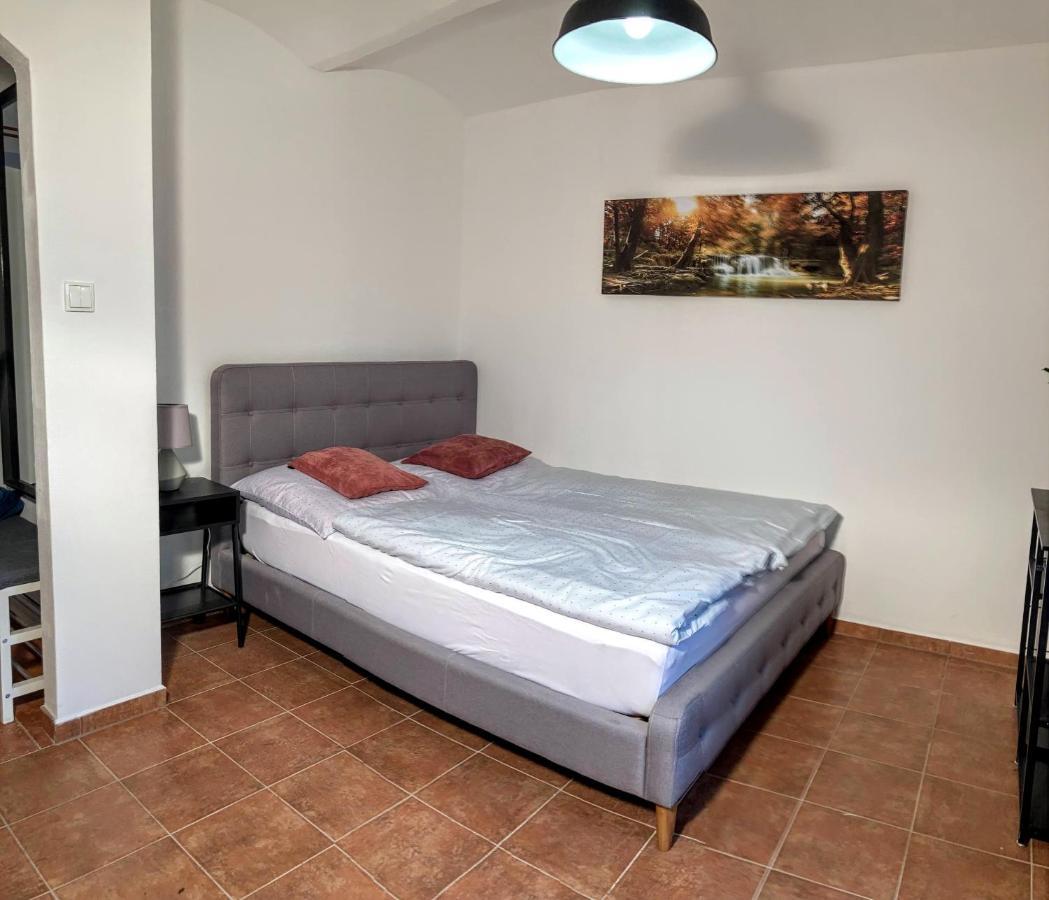 Apartmany U Reky Nezarky Lasenice Bagian luar foto